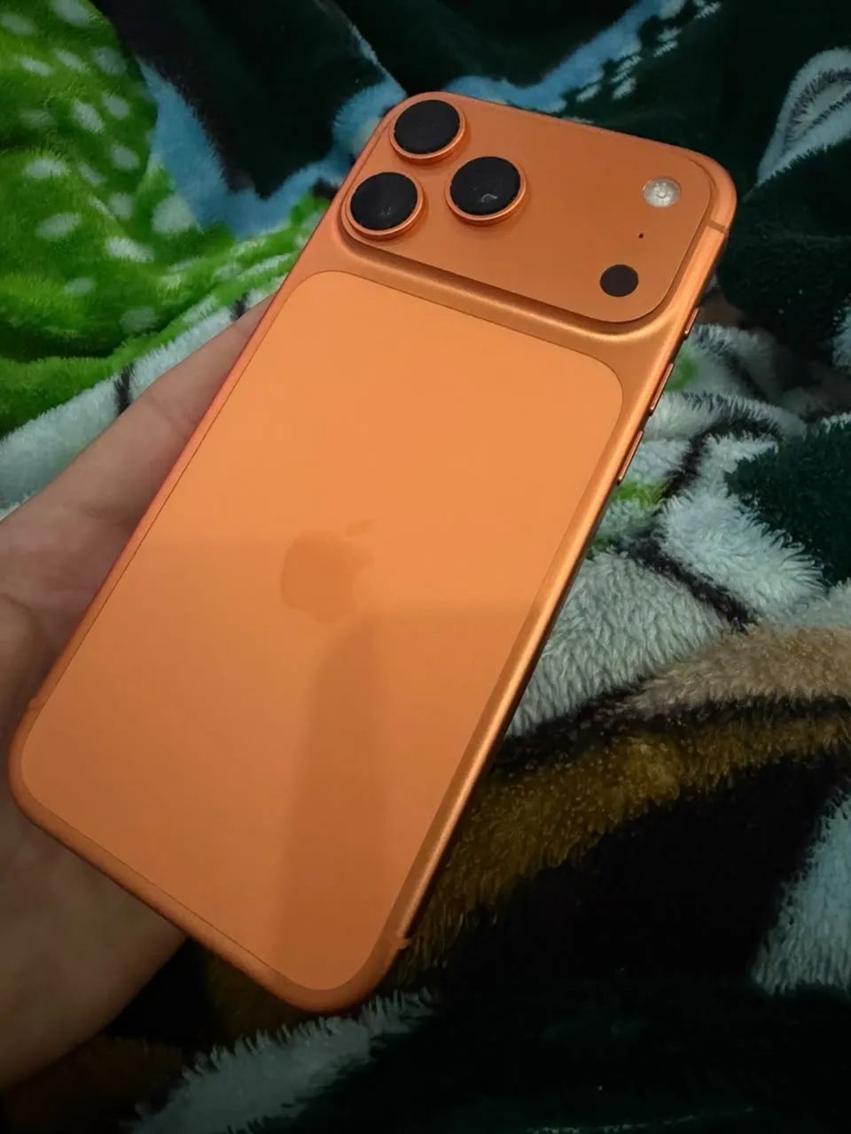 iPhone 17 pro Max laranja  - Foto 2