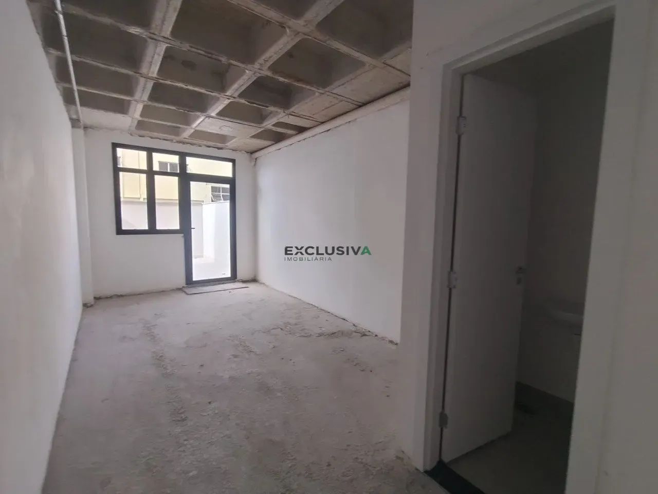 SALAS COMERCIAIS EM FRENTE A PRAÇA DA GLÓRIA. - Foto 5