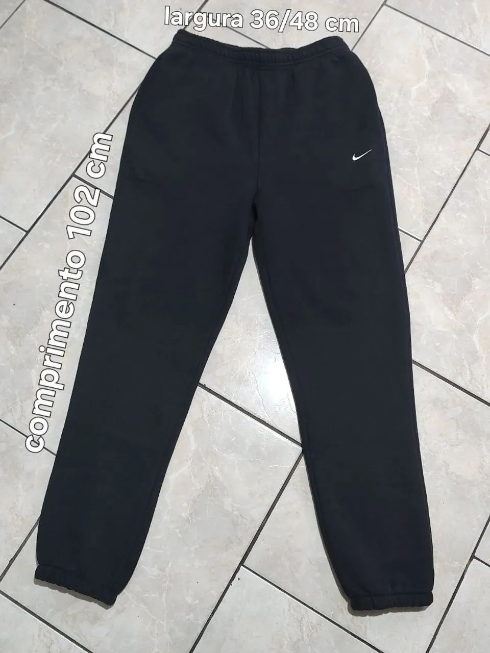 Calça moletom preta Nike P