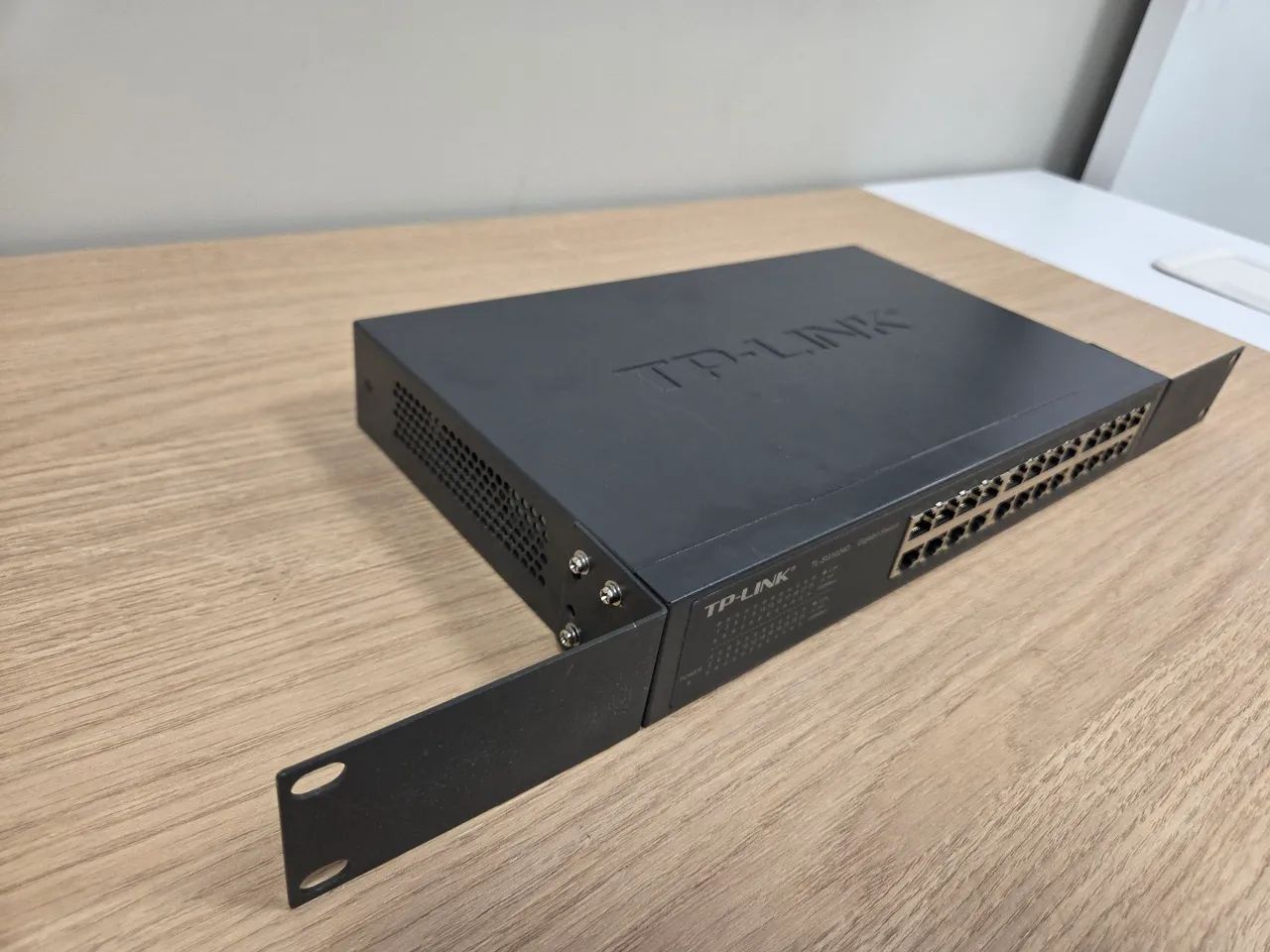 Switch TP-Link TL-SG1024D 24 portas  - Foto 4
