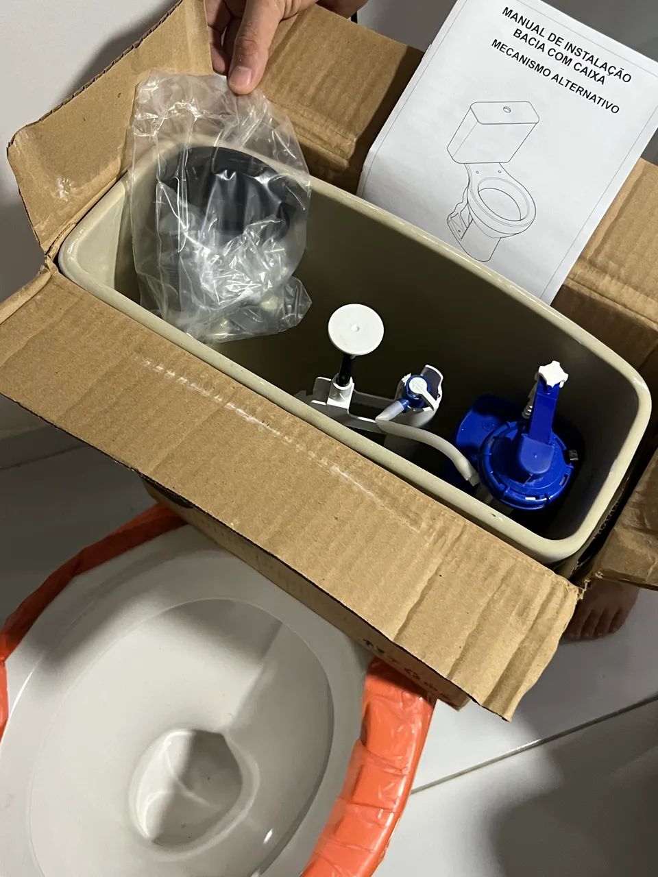 Vaso sanitário e Cuba de embutir para banheiro  - Foto 3