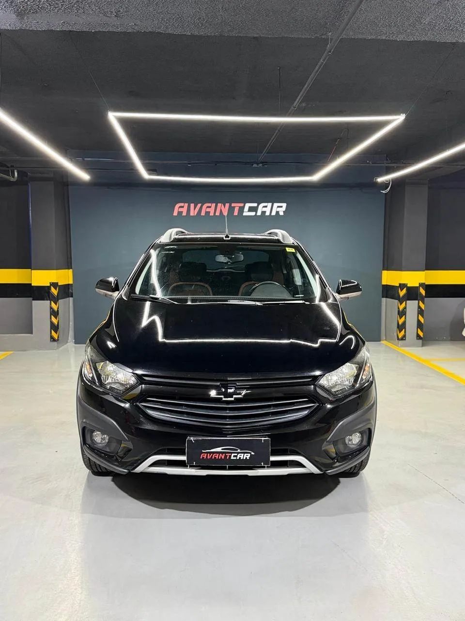 Chevrolet Onix Activ 1.4 8V Flex Aut. 4P 2018 - Foto 2