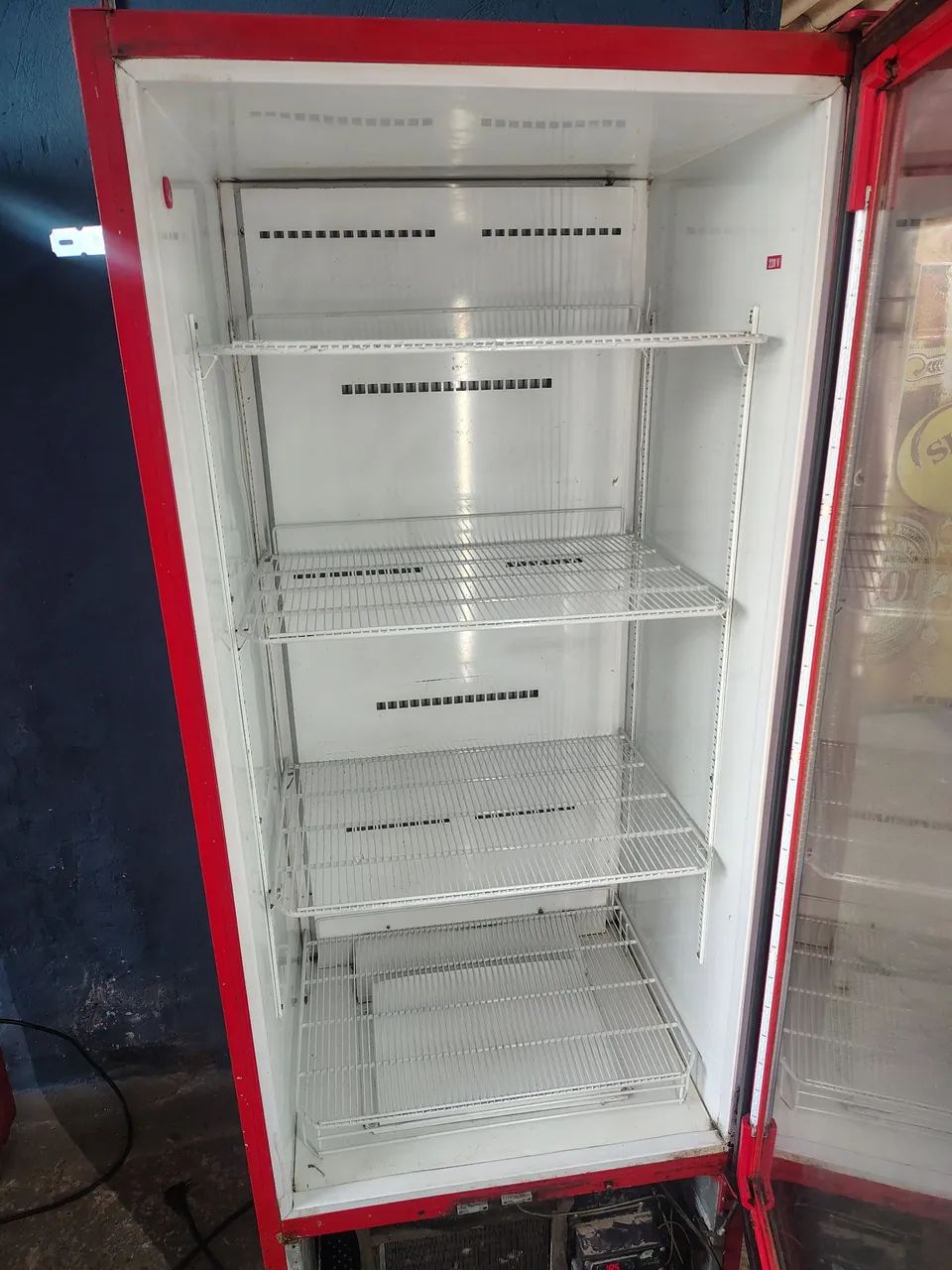 Geladeira Expositora Coca-Cola 560 litros entrega - Geladeiras e