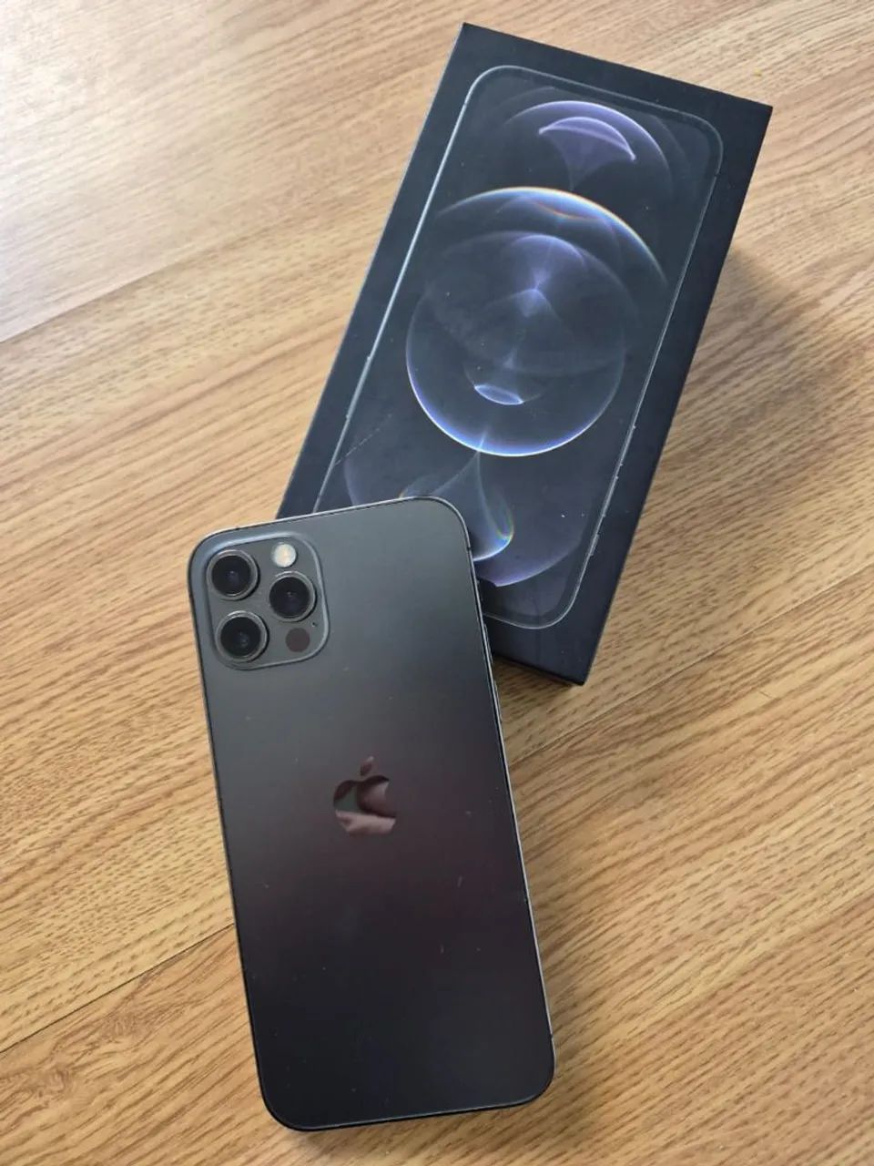 Iphone 12 Pro com Apphe Watch 3