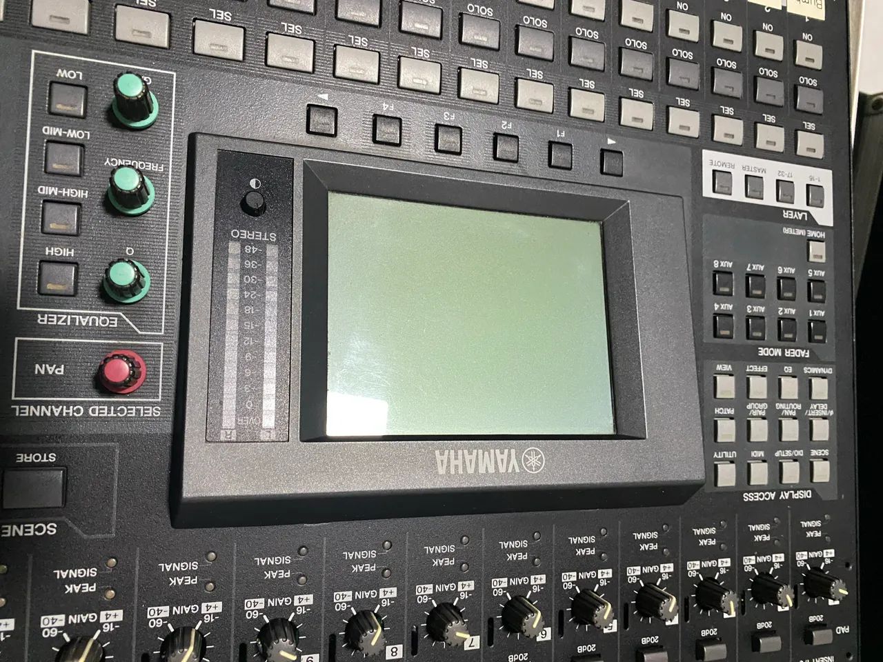 Mesa de Som Yamaha 01V i + Case e ADA - Foto 4