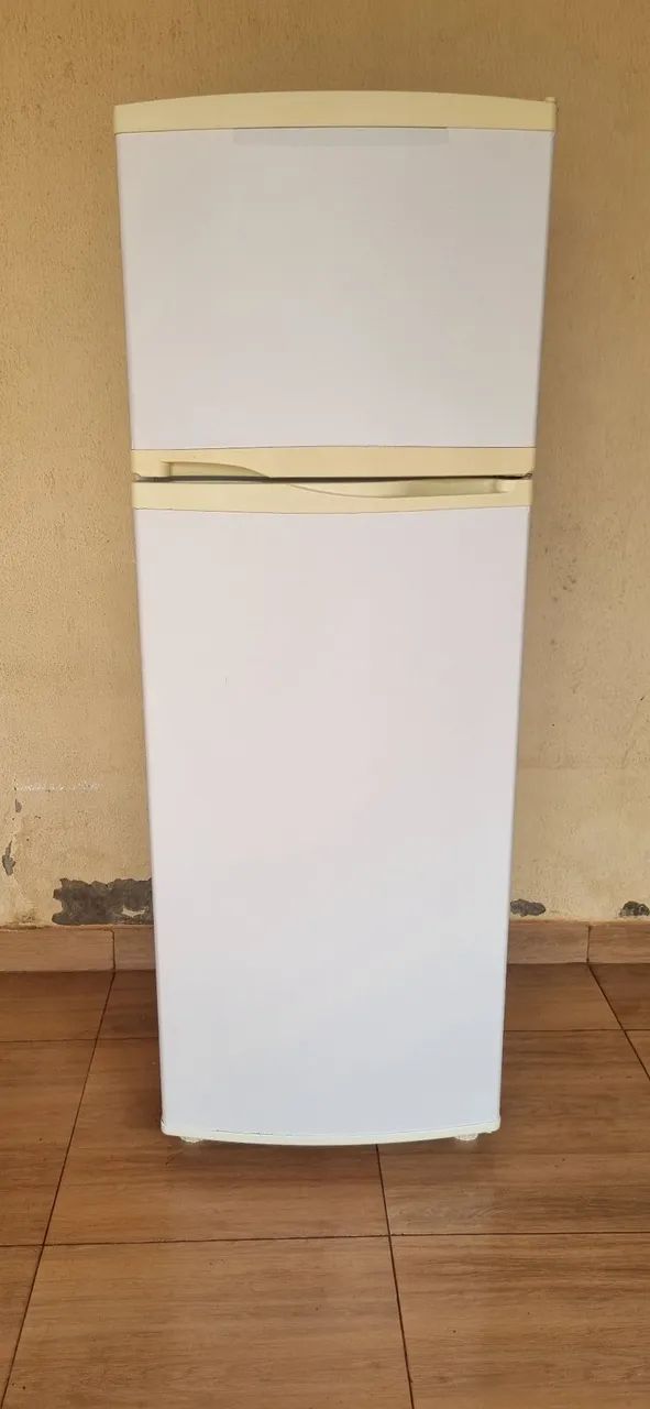 Vendo Geladeira Cônsul FROOSFREE 