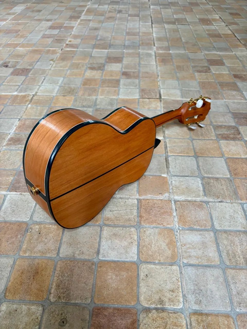 Cavaco Veiga Luthier  - Foto 3