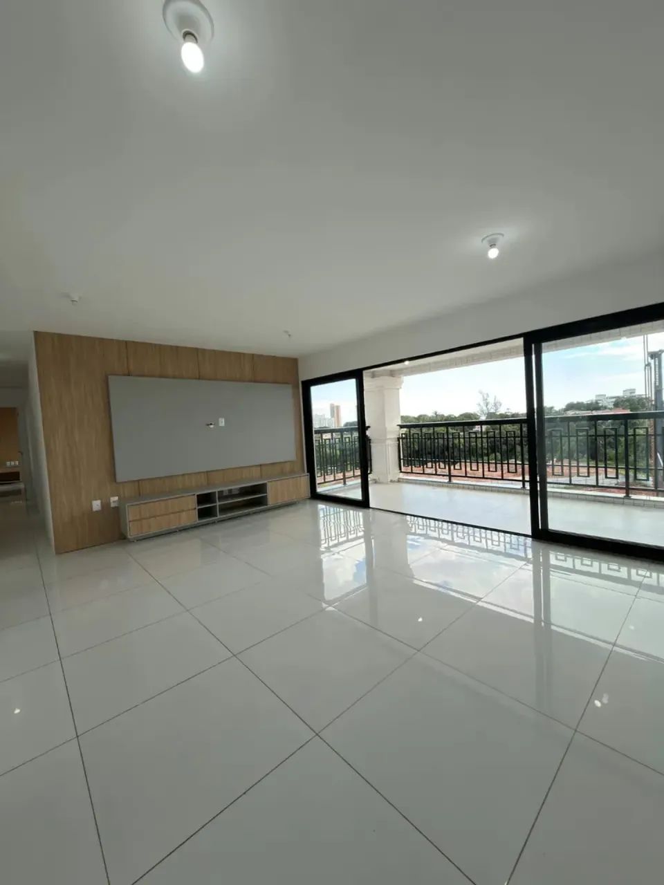 APARTAMENTO PROJETADO NA MÁRIO ANDREAZZA COM 3 SUÍTES