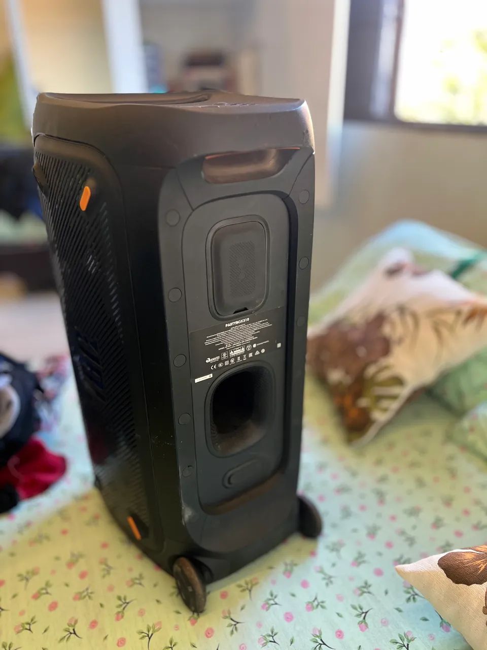JBL PARTYBOX 310 com capa  - Foto 3