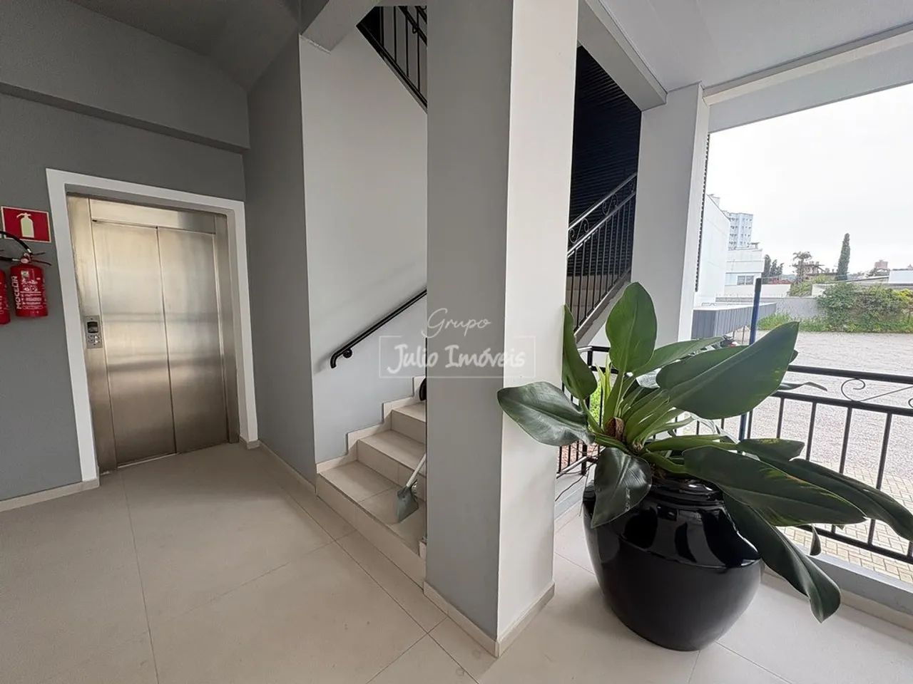 Sala comercial no Centro de Brusque para locação - Foto 4