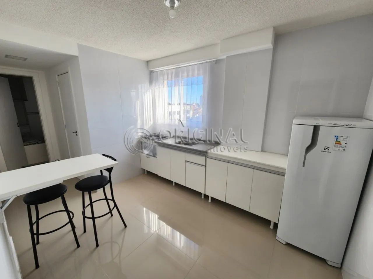 APARTAMENTO MOBILIADO PARA LOCAÇÃO