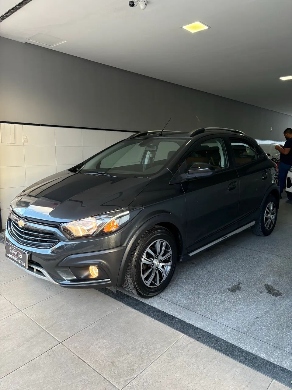 Chevrolet Onix Activ 1.4 8V Flex Mec. 4P 2018 - Foto 3