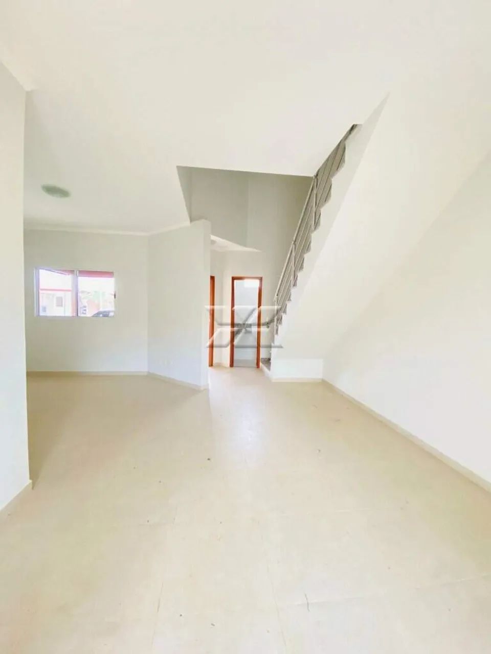 Casa em condomínio com 3 quartos no bairro Parque Mãe Preta. - Foto 2
