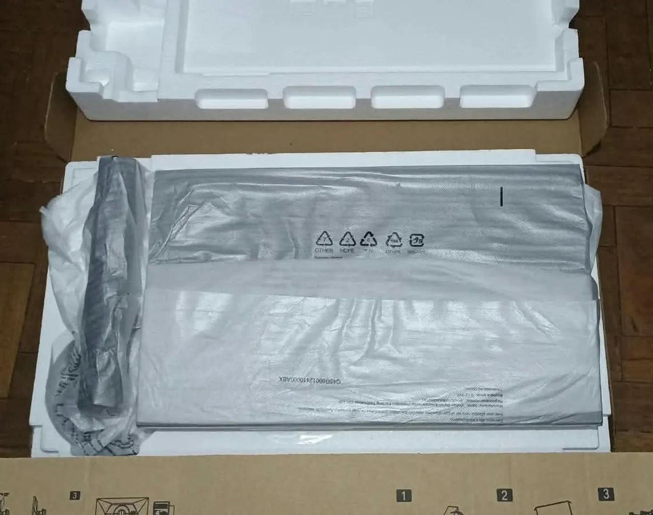 Monitor AOC 27" 180 hz - Foto 3