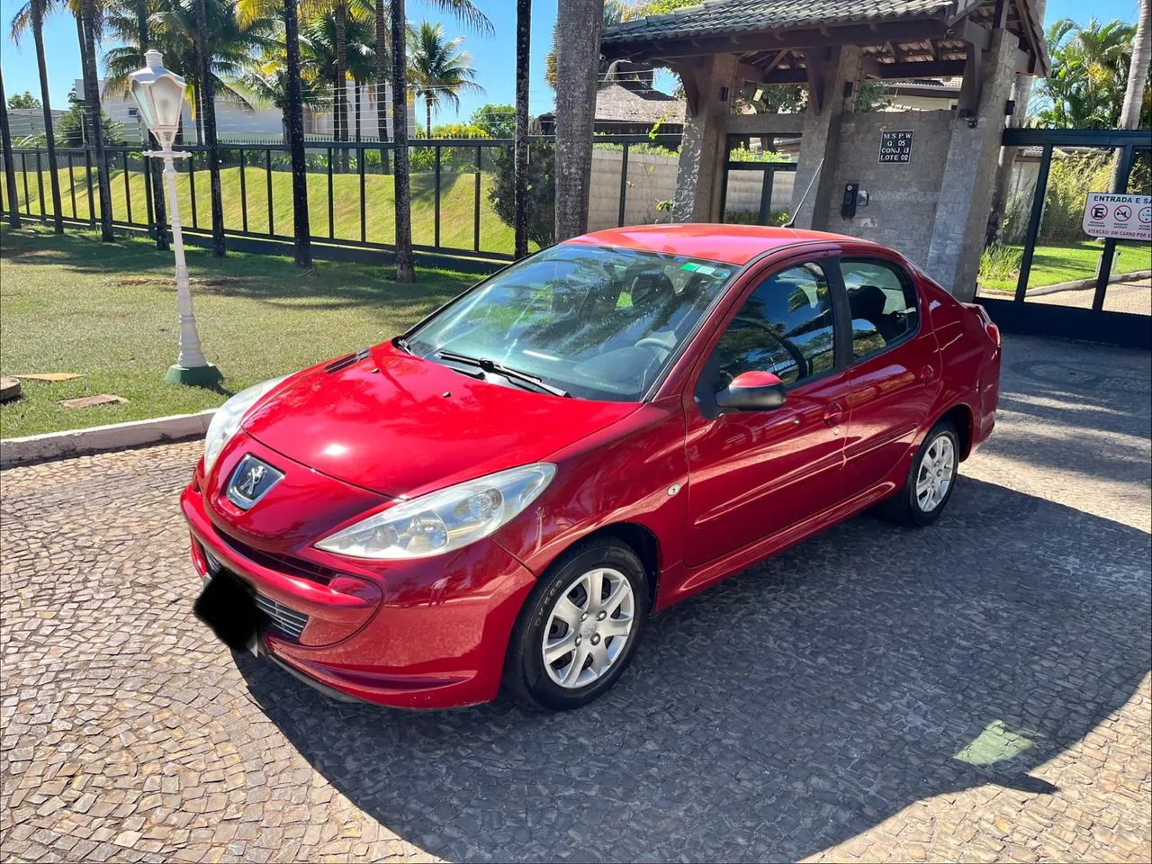 Peugeot 207 207 Sedan Passion XR 1.4 Flex 8V 4p 2012