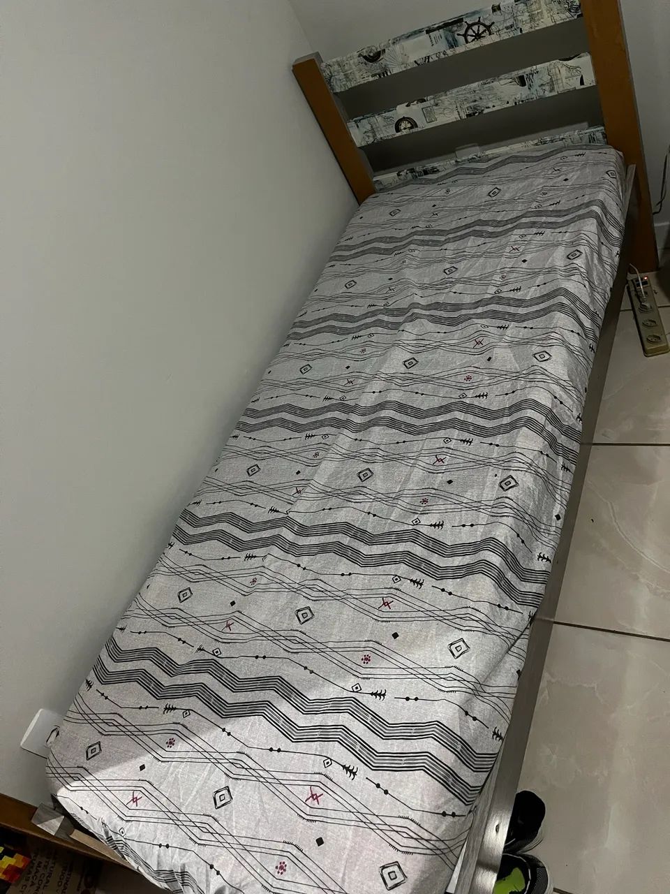 Cama + colchão 