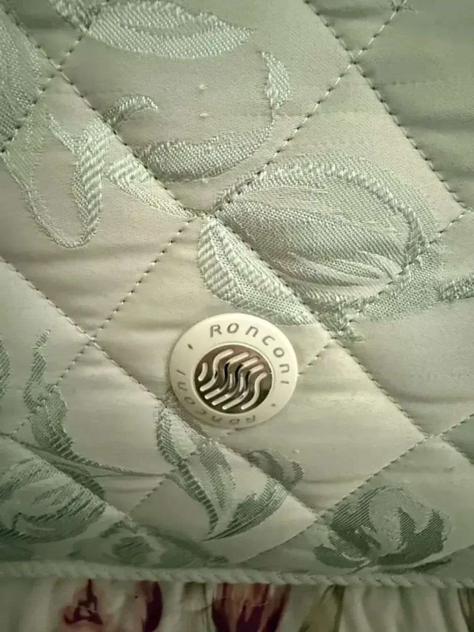Colchão Queen Ronconi Cinco Estrelas - Molas, Pillow Top - Foto 4