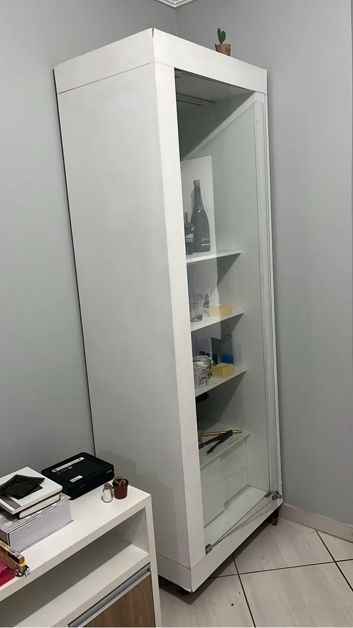Vendo cristaleira