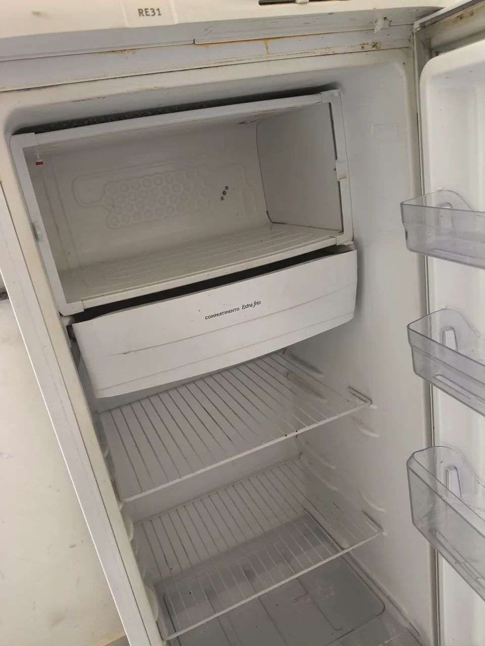 Geladeira Eletrolux 240L - Foto 3