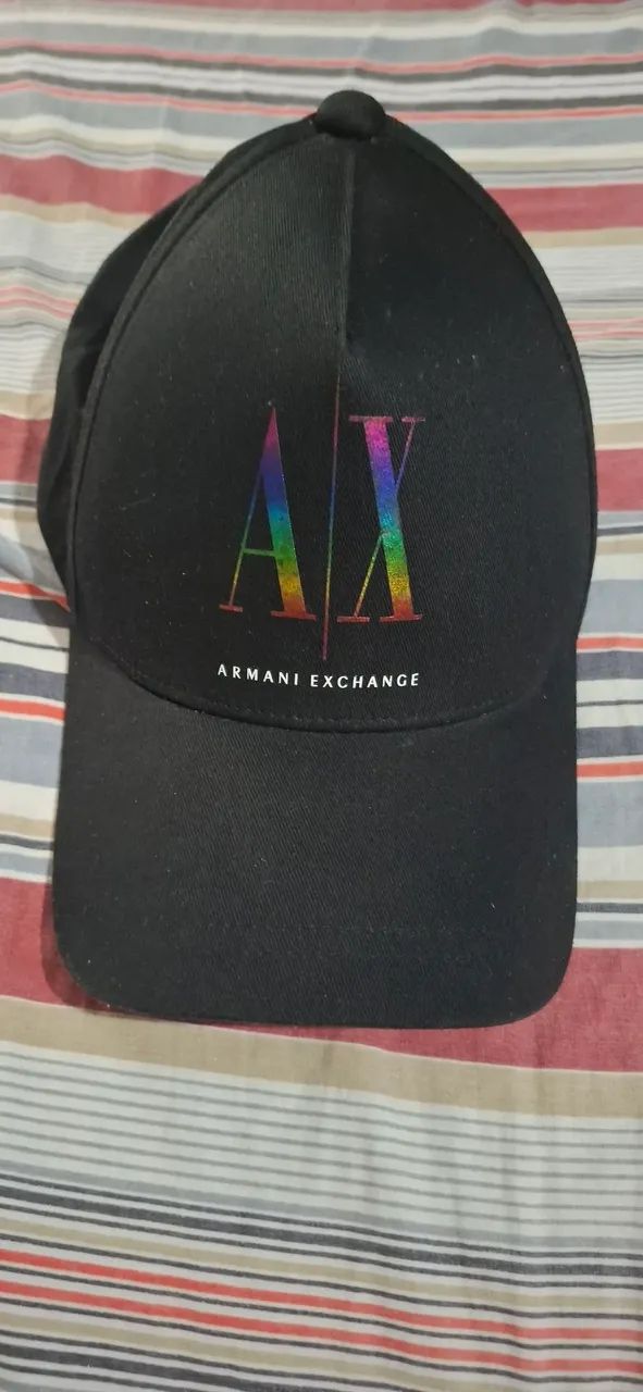 Boné Armani Exchange Hologram Rainbow Original - Preto
