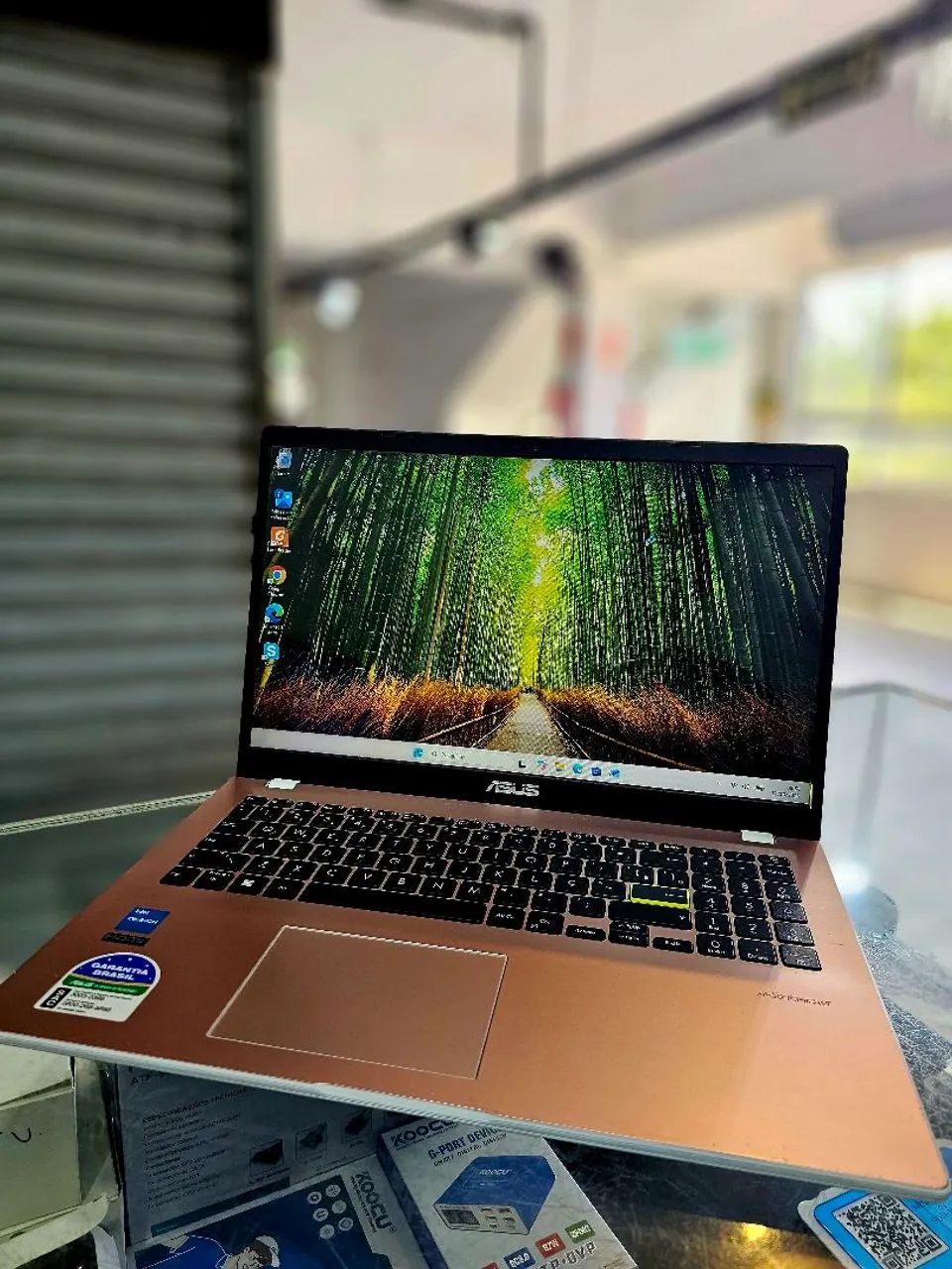 LINDO NOTEBOOK ASUS IDEAL PRA ESTUDOS E TAREFAS DO DIA-DIA - Foto 2