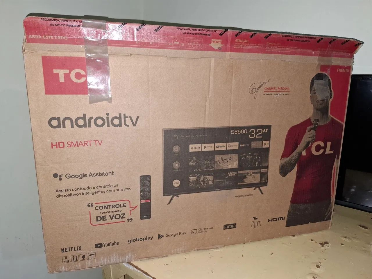 Tv tlc Led queimando mas com som 32 polegadas - Foto 2
