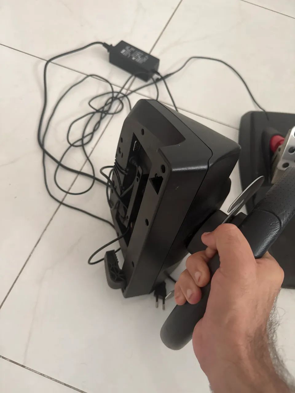 Volante Logitech e pedais para arrumar - Foto 2