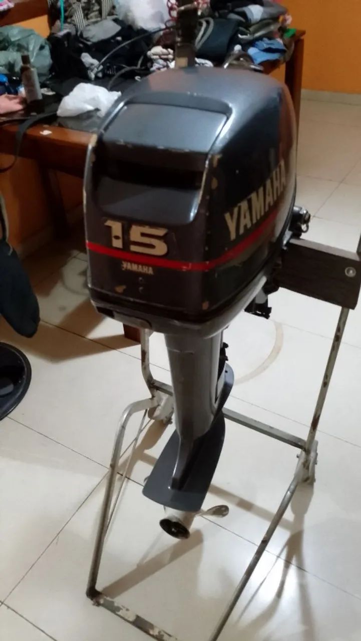 Motor de popa hiamaha 15 hp - Foto 6