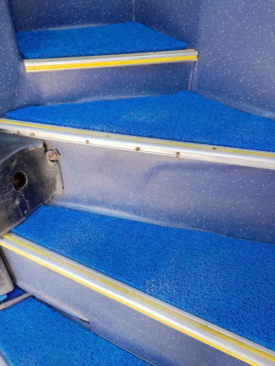 Ônibus Volks motor dianteiro. - Foto 4