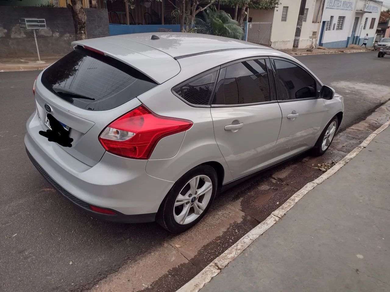 Ford Focus Focus 1.6 S/SE/SE Plus Flex 8V/16V  5p 2014