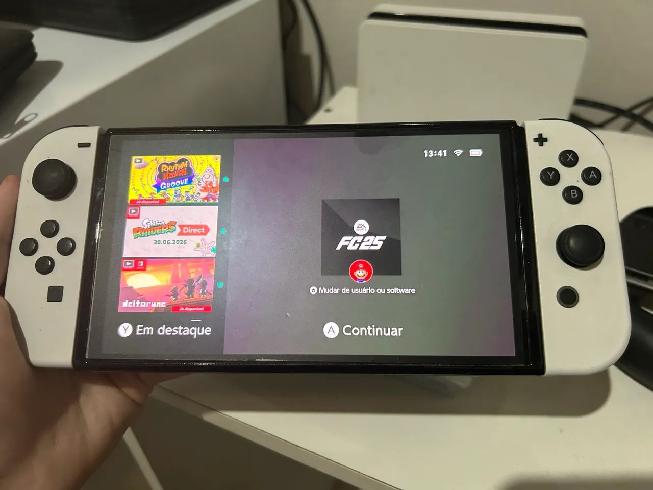 Nintendo Switch OLED + 6 jogos (SEM CAIXA) - Foto 2