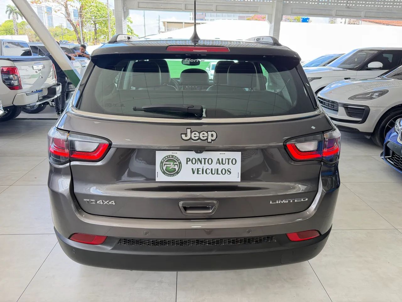 Jeep Compass Limited TD 350 2.0 4X4 Die. AUT 2023 - Foto 5