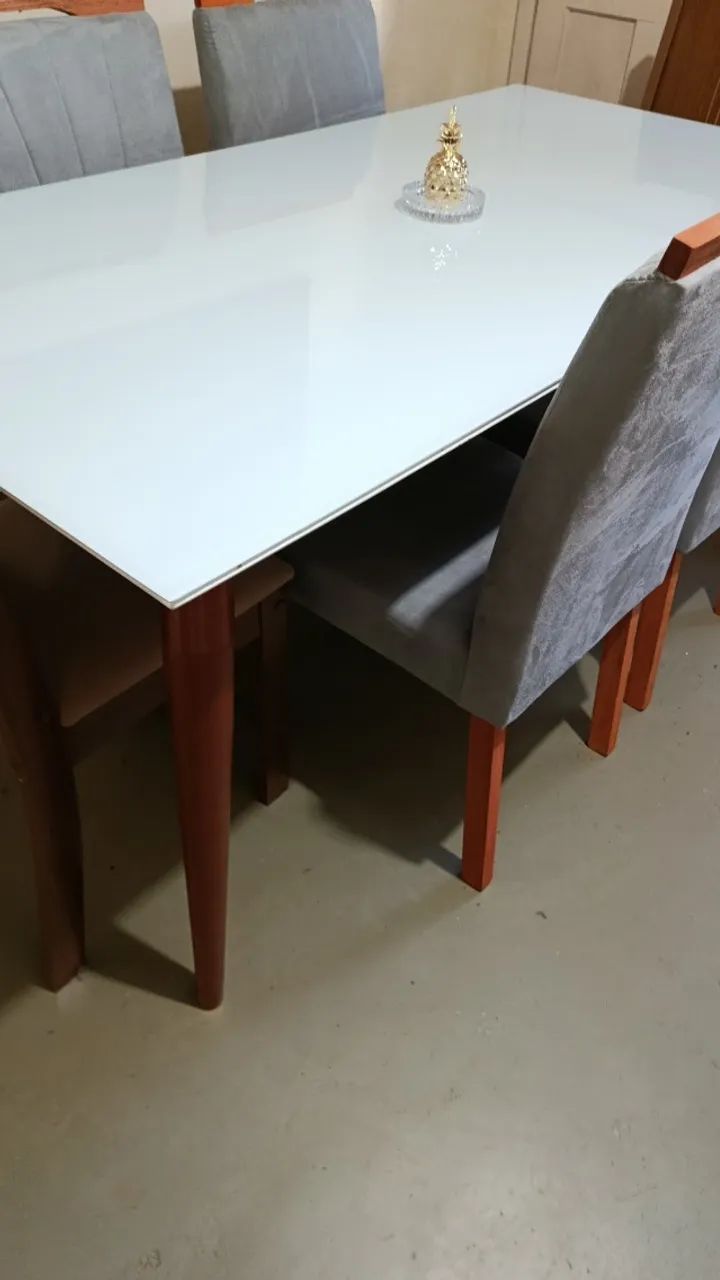Mesa moderna com 6 cadeiras  - Foto 4