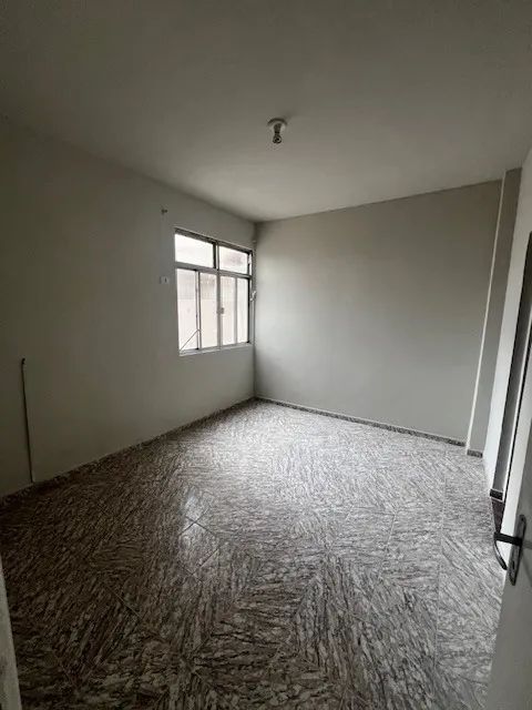 Alugo ap quarto e sala com área externa em Bento RIbeiro - Foto 3