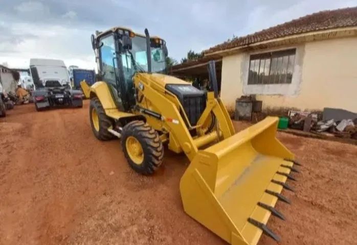 Retroescavadeira Cartepillar 4x4 416f 2024. Toda original 