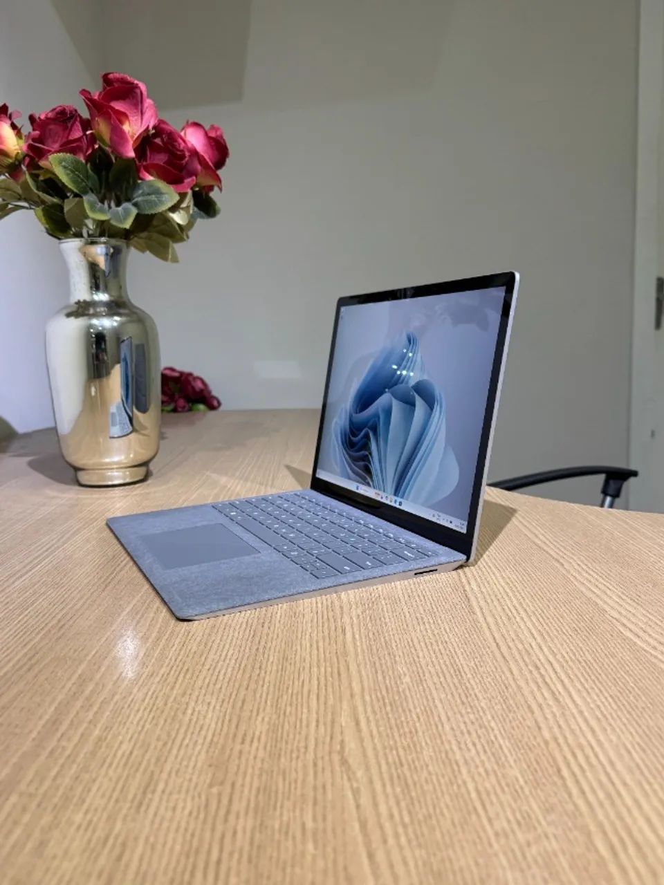 Notebook Microsoft Surface i7 16Gb 512Gb SSD NVMe Touch 2k Iris Xe (Garantia)