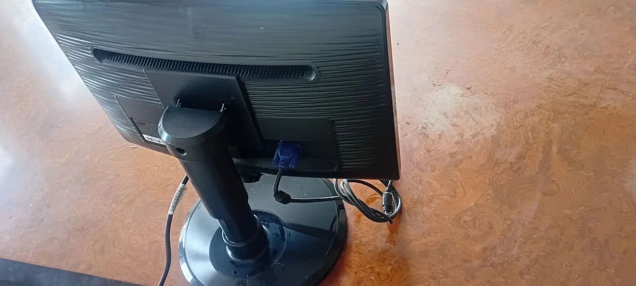 Monitor samsung  modelo b1930n syncmaster b1930 - Foto 3