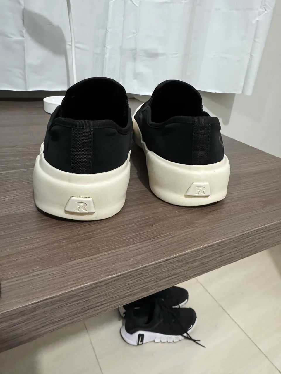 Tenis reserva slip on - Foto 4