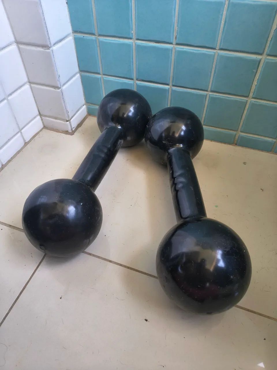 HALTERES 10KG NOVOS - Foto 2