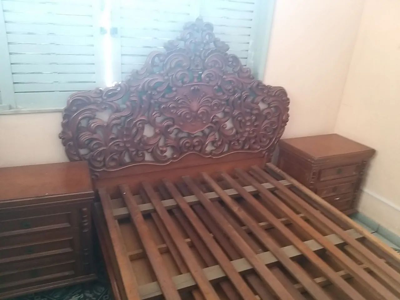 Cama casal em jacarandá peça unica - Foto 2