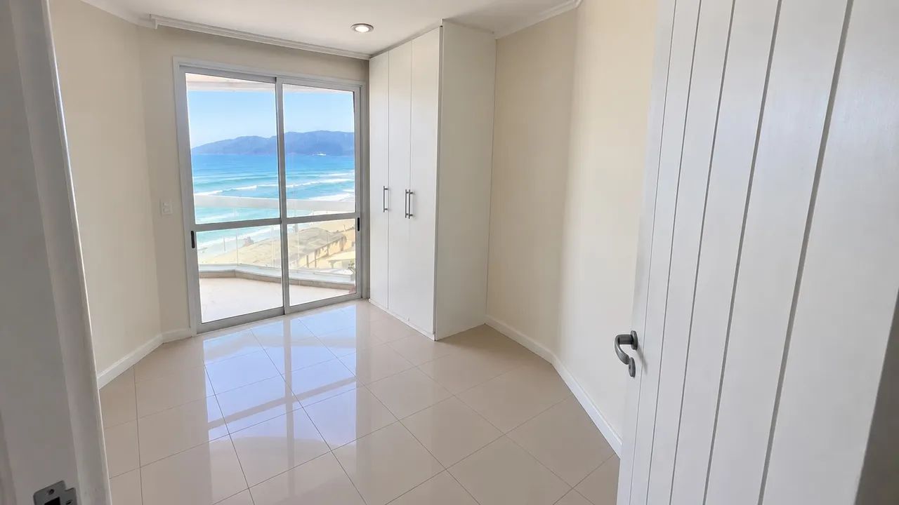 Quarto com varanda e vista para o mar (aluguel de quarto anual) - Foto 2