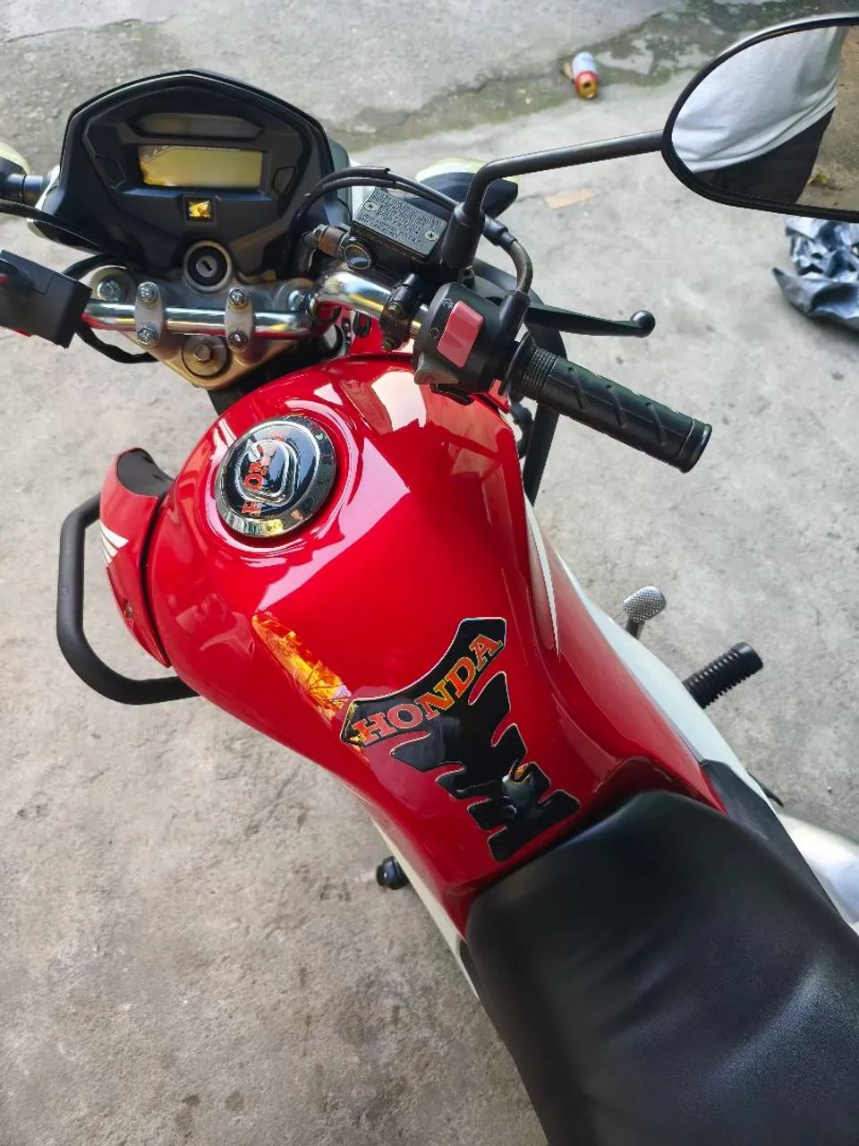 Titan 2015 vermelha  - Foto 5