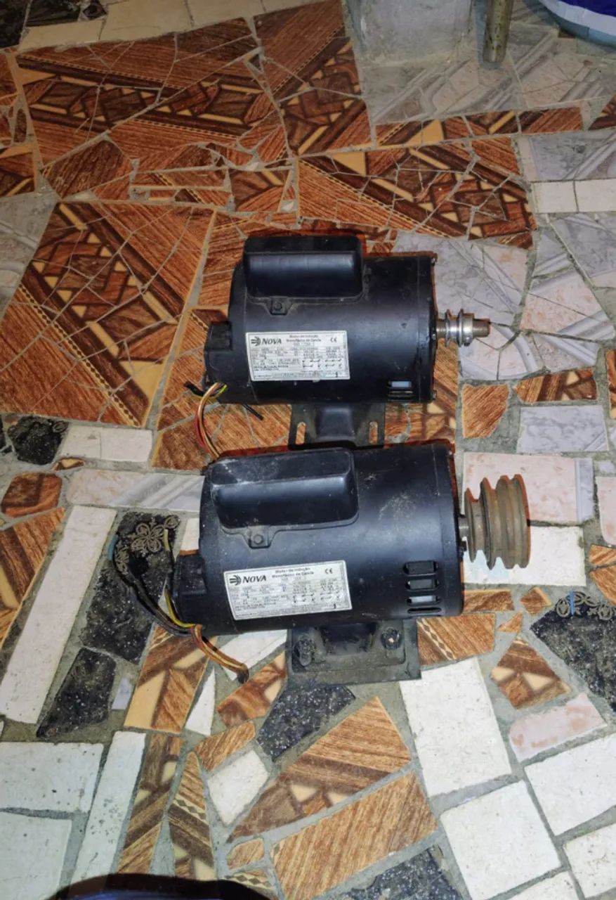 Torno de bancada de precisão  para usinagem e fabricar aliança . . - Foto 3