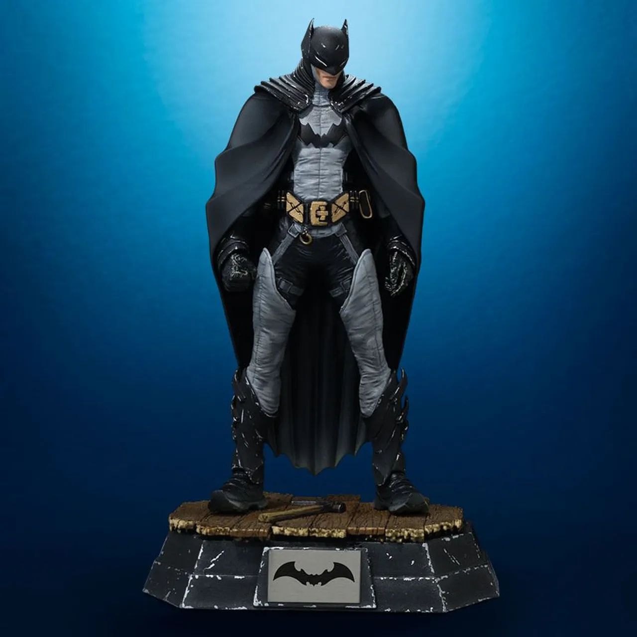 Batman by Rafael Grampá - Versão Regular - Iron Studios 1/10