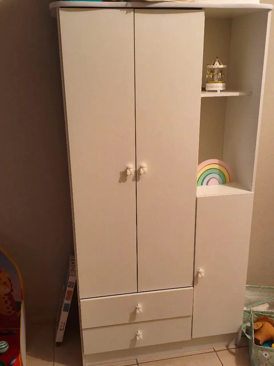 Guarda roupa infantil