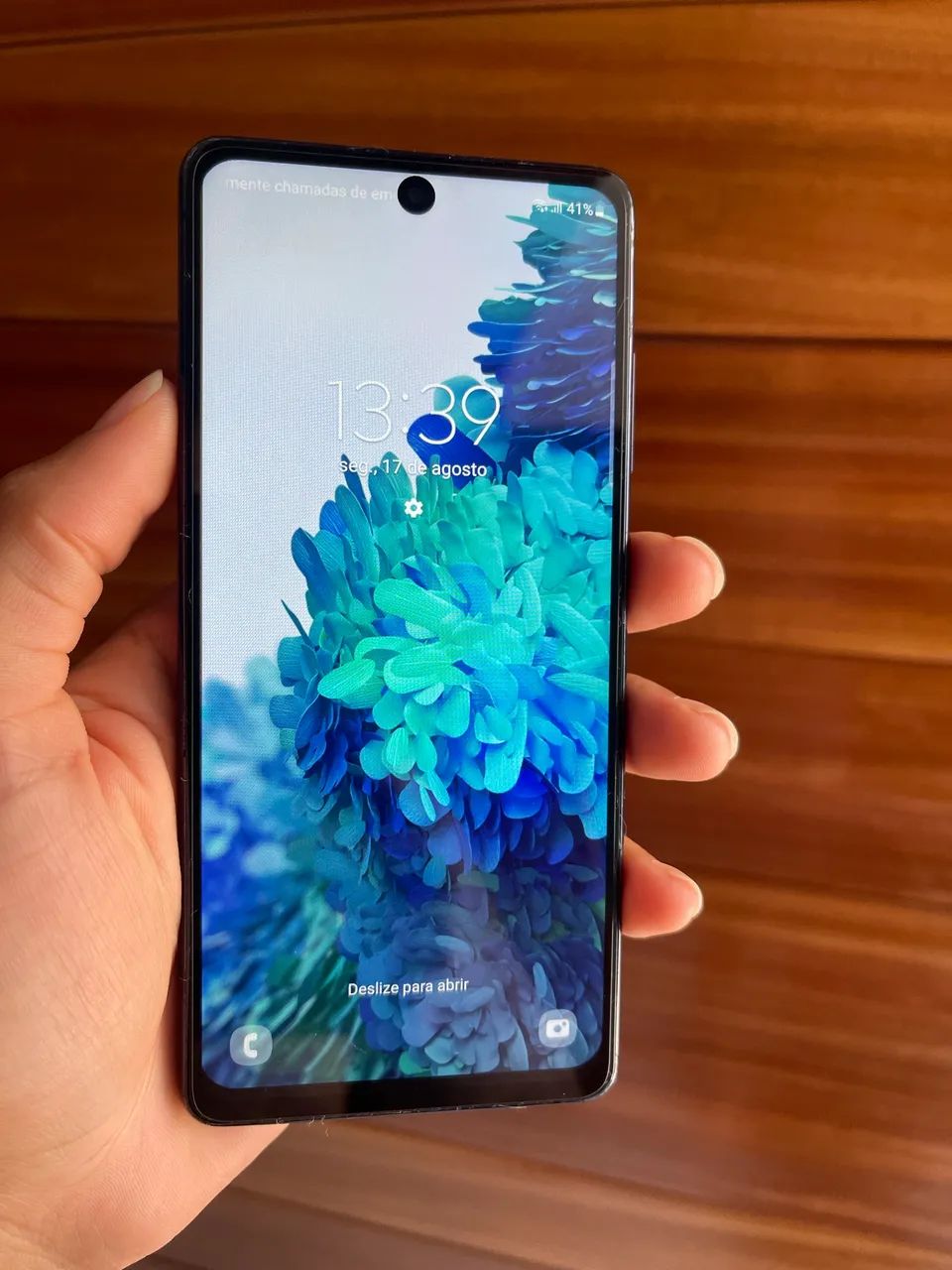 Samsung S20 FE 128/6 conservado - faço envio/ Olx pay