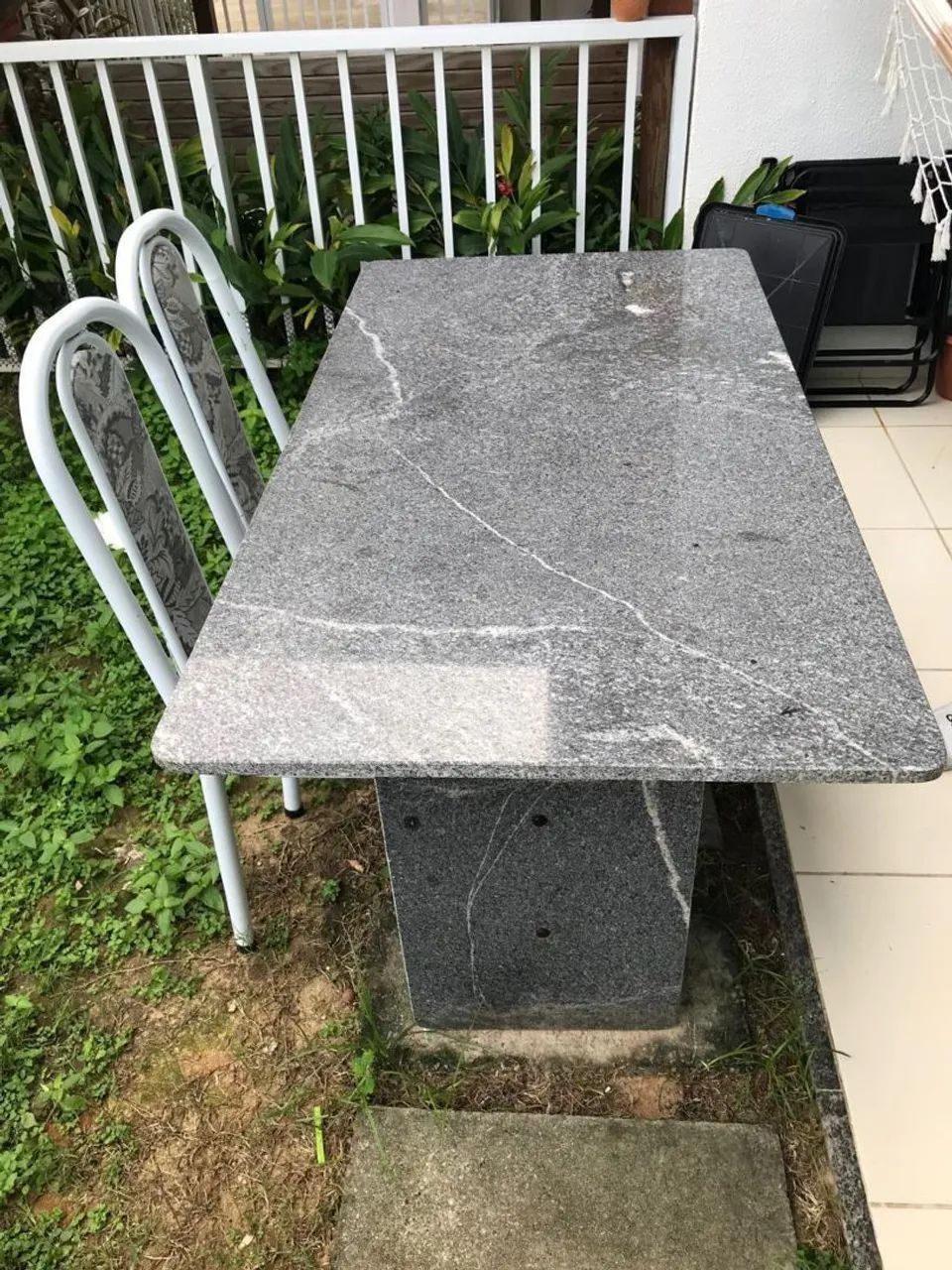 Vendo mesa de granito