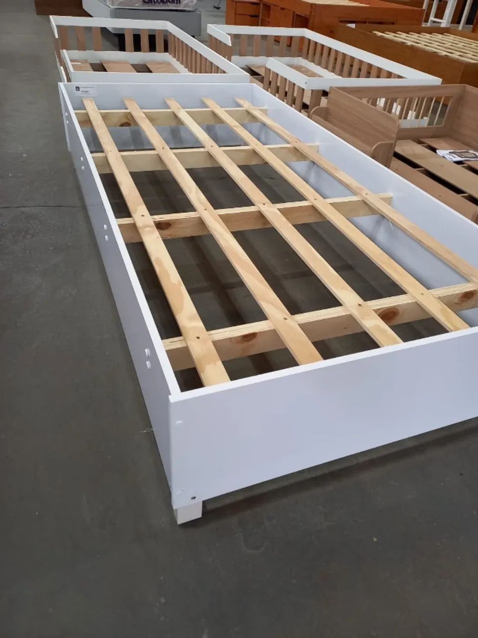 CAMA DE SOLTEIRO MÔNACO BRANCA - R$ 280 - Foto 2