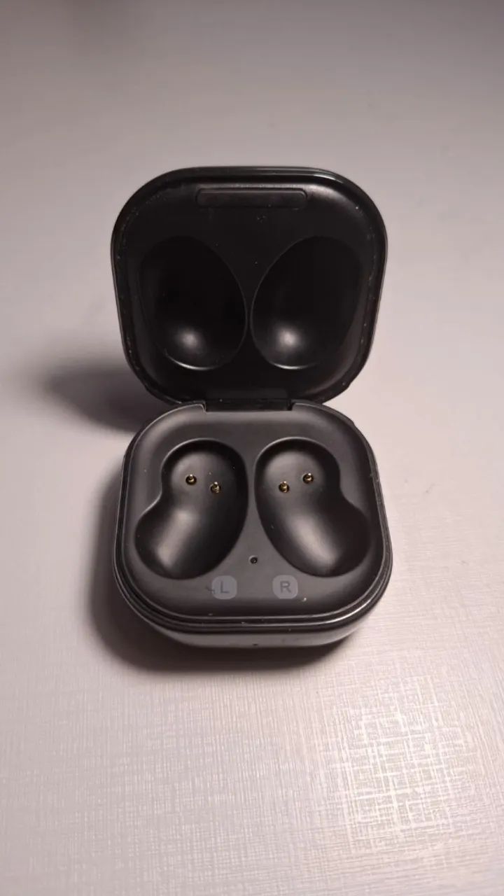 Case Samsung Galaxy Buds Live - Original - Foto 4