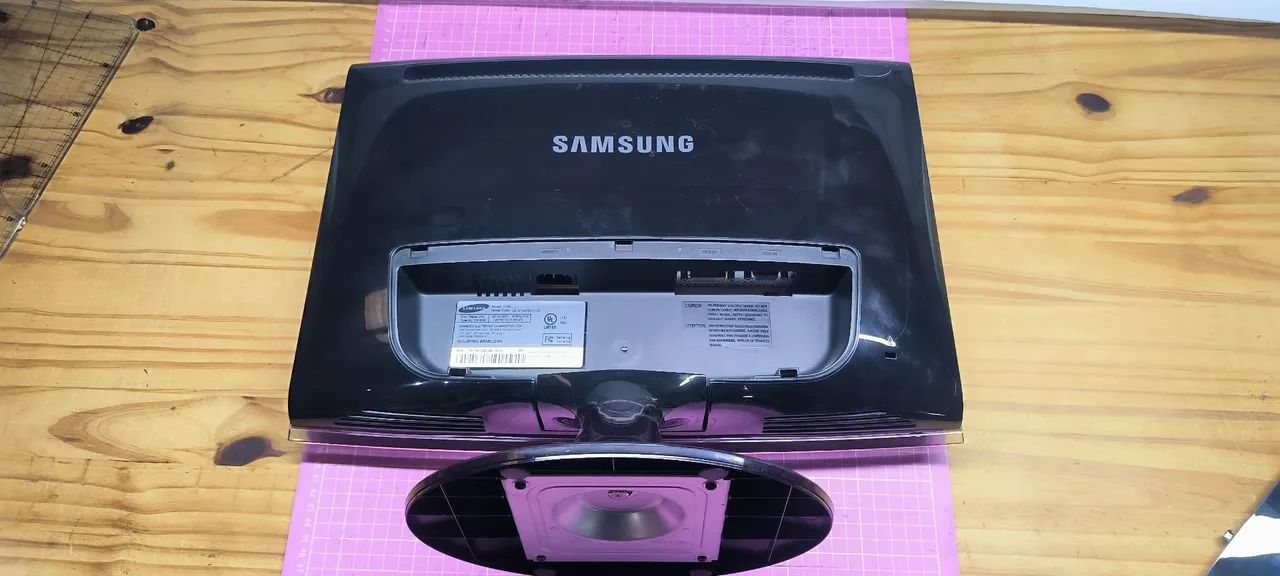 Monitor Samsung T190 - Foto 5